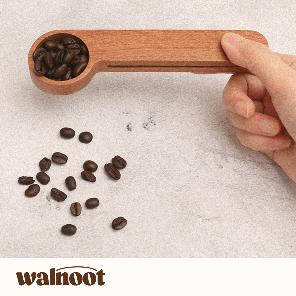 Walnoot Package Sealer & Measuring Spoon accessories bag clip beech clipper clips coffee coffee bag dark brown kitchen measuring package clip sapele color scoop sealer solid wood spoon v60 walnoot walnut walnut color wood wooden Walnoot