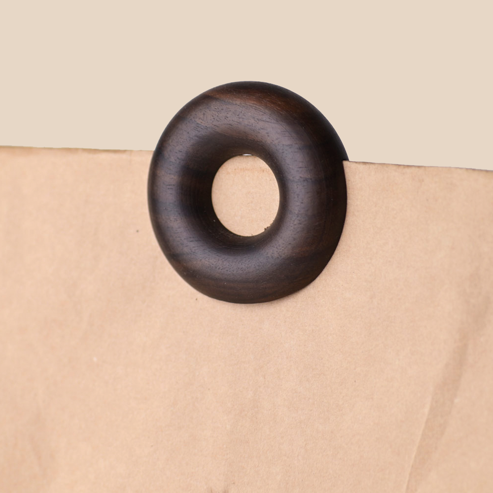 Walnoot Donut Package Bag Clip Walnut Color bag clip beech clipper clips coffee bag dark brown solid wood tea bag twister walnoot walnut wood wooden Walnoot